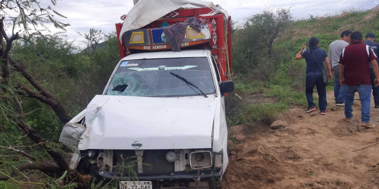 Se accidenta familia en la carretera 190 | El Imparcial de Oaxaca