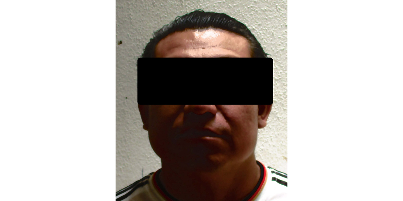 Lo cachan tratando de robarse un auto | El Imparcial de Oaxaca Lo cachan tratando de robarse un auto | El Imparcial de Oaxaca