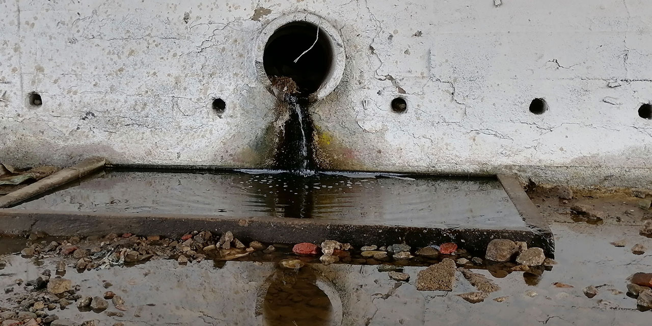 Al río San Felipe llegan 100 descargas sanitarias | El Imparcial de Oaxaca Al río San Felipe llegan 100 descargas sanitarias | El Imparcial de Oaxaca