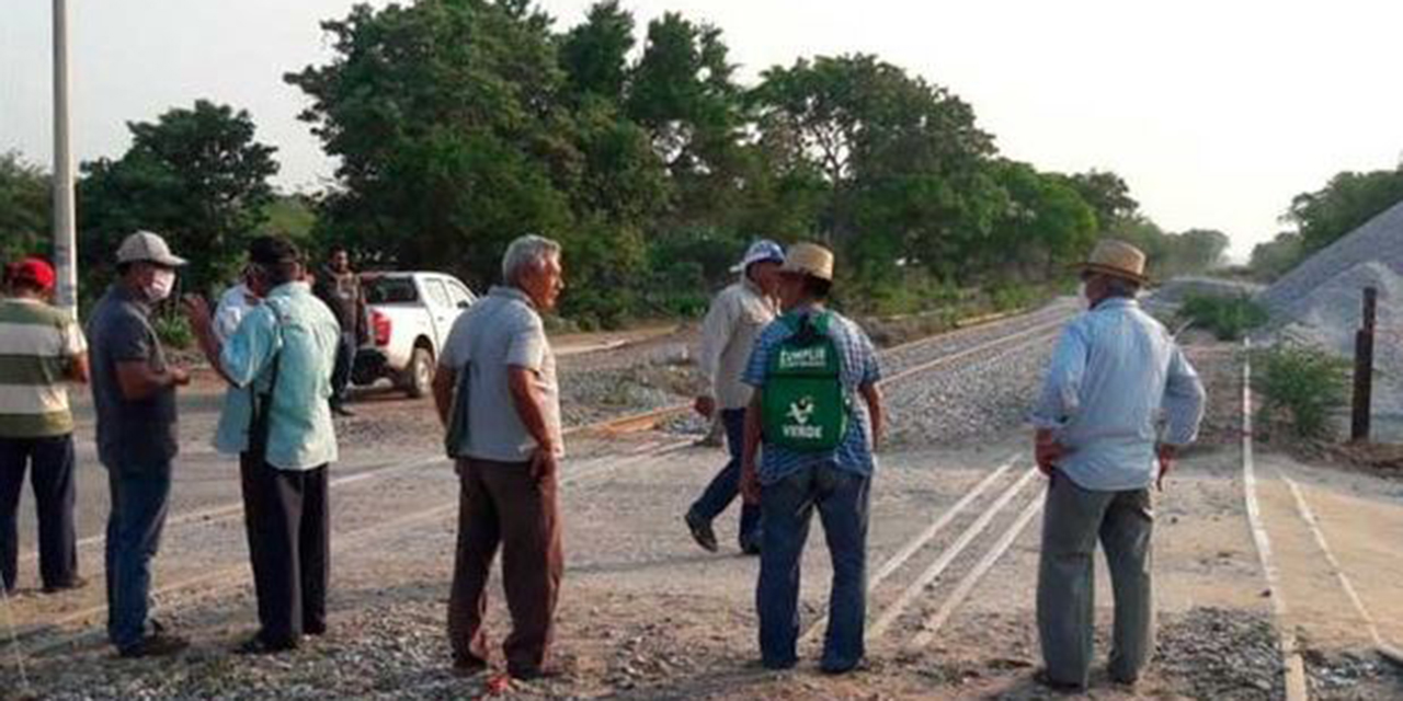 Impiden trabajos en las vías férreas de San Pedro Comitancillo | El Imparcial de Oaxaca