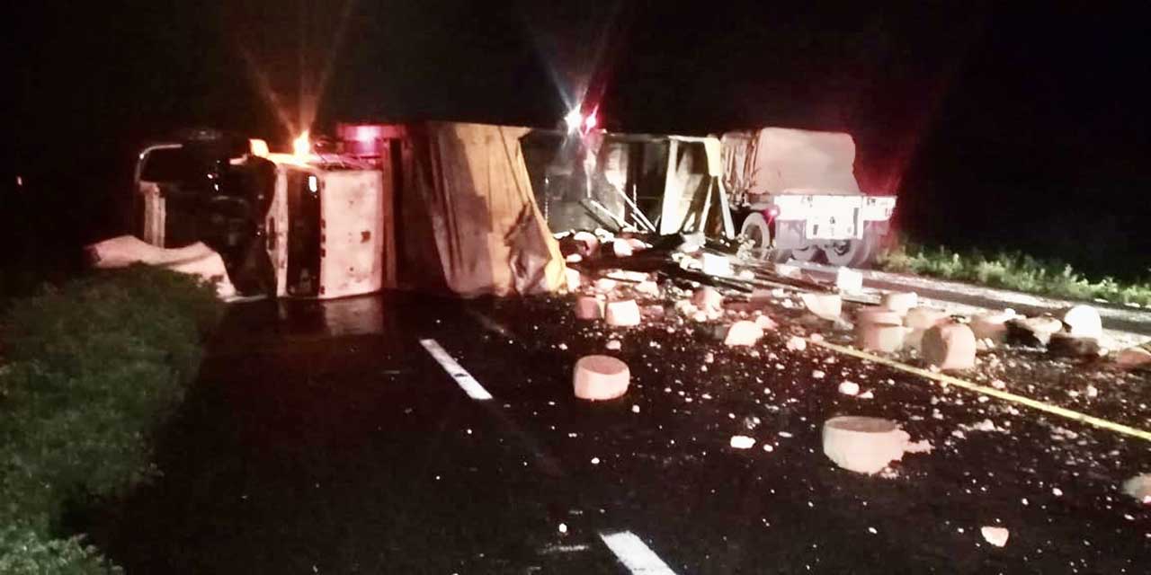 Se voltea torton cargado con queso en La Venta