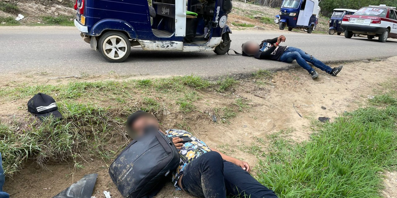 Accidente de mototaxi deja dos heridos en San Pedro Ixtlahuaca | El Imparcial de Oaxaca