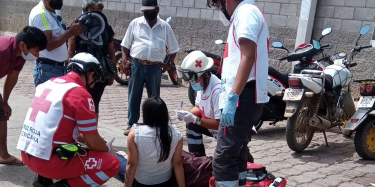 Mujer resulta lesionada al caer de la moto en Xoxocotlán | El Imparcial de Oaxaca