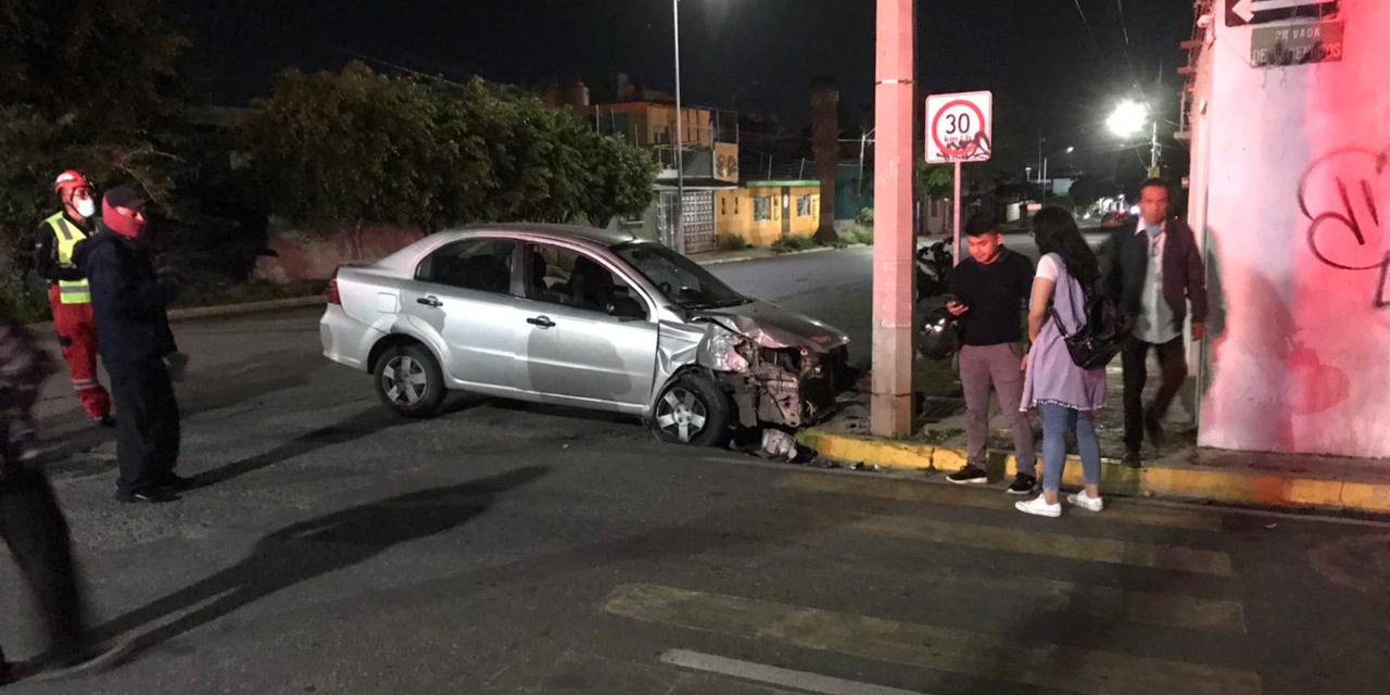 Mujer ebria choca contra poste de concreto en Oaxaca | El Imparcial de Oaxaca Mujer ebria choca contra poste de concreto en Oaxaca | El Imparcial de Oaxaca