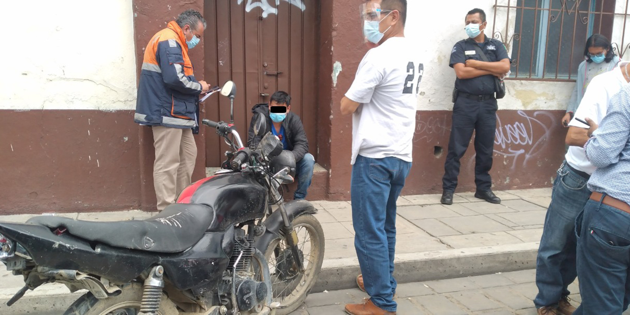 Choque por alcance deja un lesionado en el Centro de Oaxaca | El Imparcial de Oaxaca Choque por alcance deja un lesionado en el Centro de Oaxaca | El Imparcial de Oaxaca