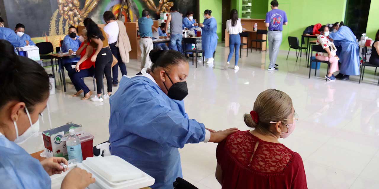 “Hay que tenerle más miedo al bicho”, dicen vacunados | El Imparcial de Oaxaca