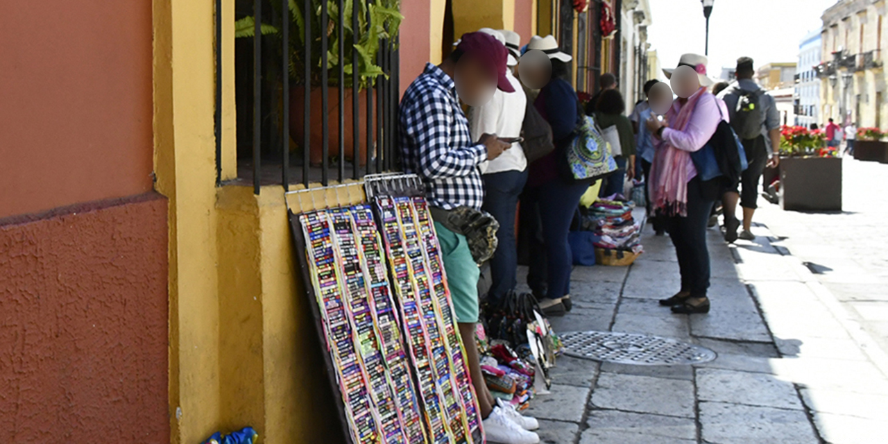 Propone Murat casetas móviles para regularizar a ambulantes | El Imparcial de Oaxaca Propone Murat casetas móviles para regularizar a ambulantes | El Imparcial de Oaxaca