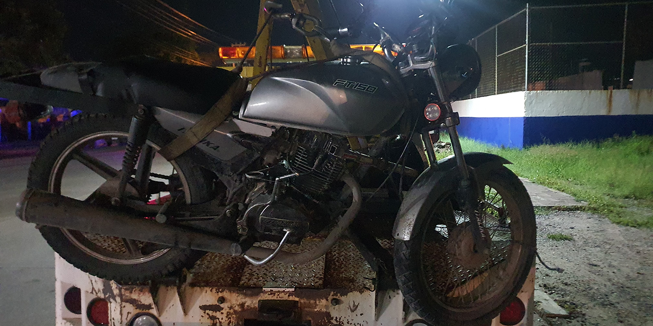 Sufre motociclista brutal choque en Ixtepec | El Imparcial de Oaxaca