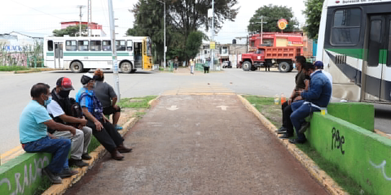 Con bloqueo, exigen en Santa Lucía atención a red sanitaria | El Imparcial de Oaxaca Con bloqueo, exigen en Santa Lucía atención a red sanitaria | El Imparcial de Oaxaca