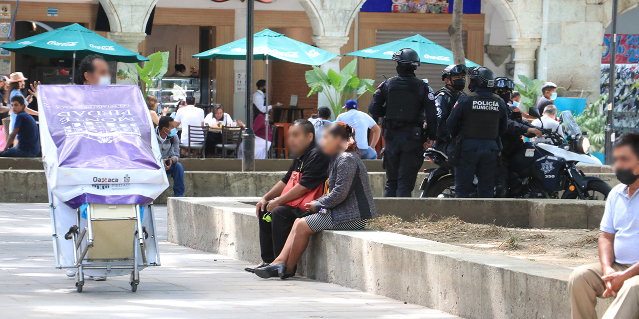 Boleros de la capital oaxaqueña se ven afectados por operativo policial | El Imparcial de Oaxaca