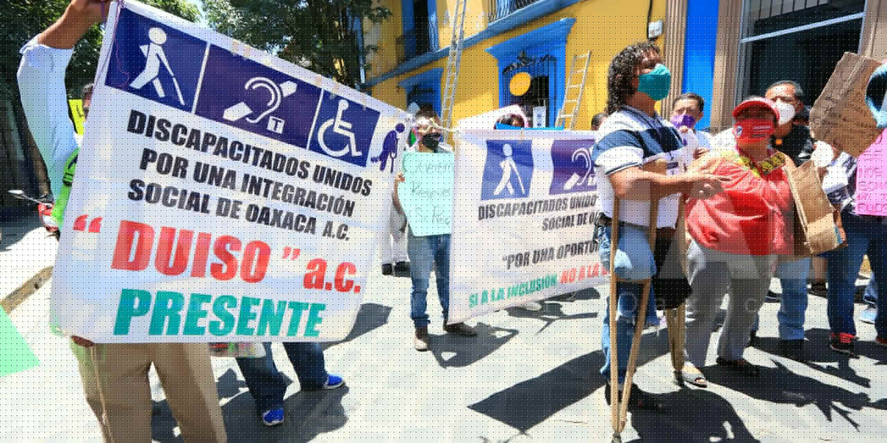 Personas con discapacidad protestan para exigir que los dejen vender en el Centro Histórico | El Imparcial de Oaxaca Personas con discapacidad protestan para exigir que los dejen vender en el Centro Histórico | El Imparcial de Oaxaca