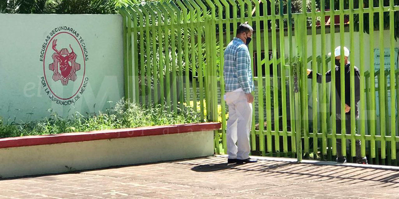 Denuncian padres de familia cuotas de mil 200 pesos de inscripción en la Secundaria Técnica No.6 | El Imparcial de Oaxaca Denuncian padres de familia cuotas de mil 200 pesos de inscripción en la Secundaria Técnica No.6 | El Imparcial de Oaxaca