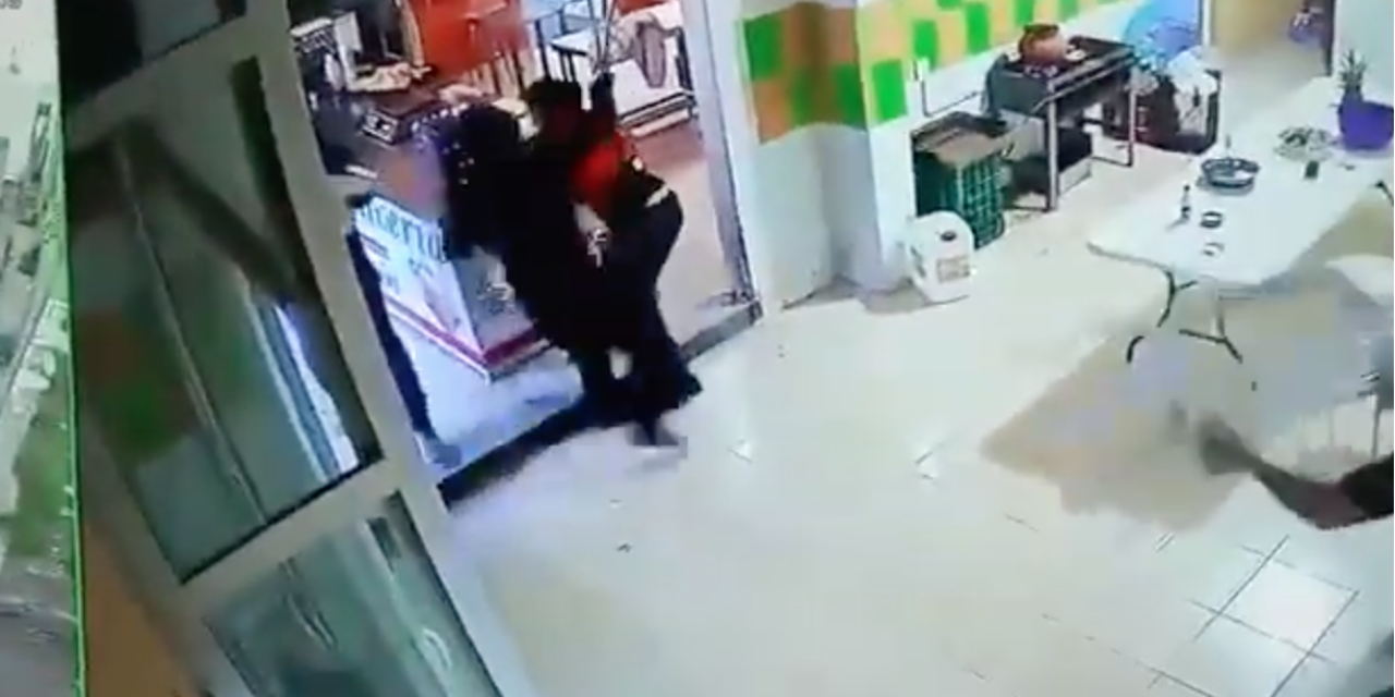 Captan en vídeo el momento en que hombres armados secuestran a empleada en Guanajuato | El Imparcial de Oaxaca