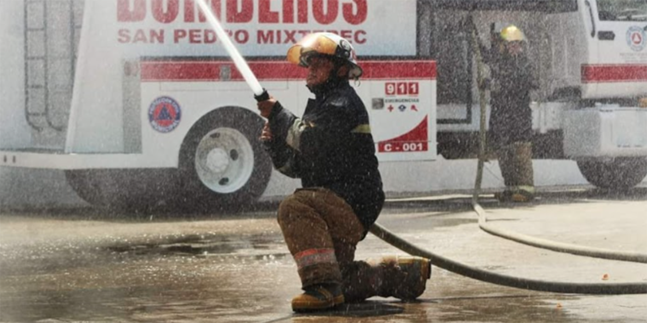 Festejan a los bomberos en su día en Puerto Escondido | El Imparcial de Oaxaca