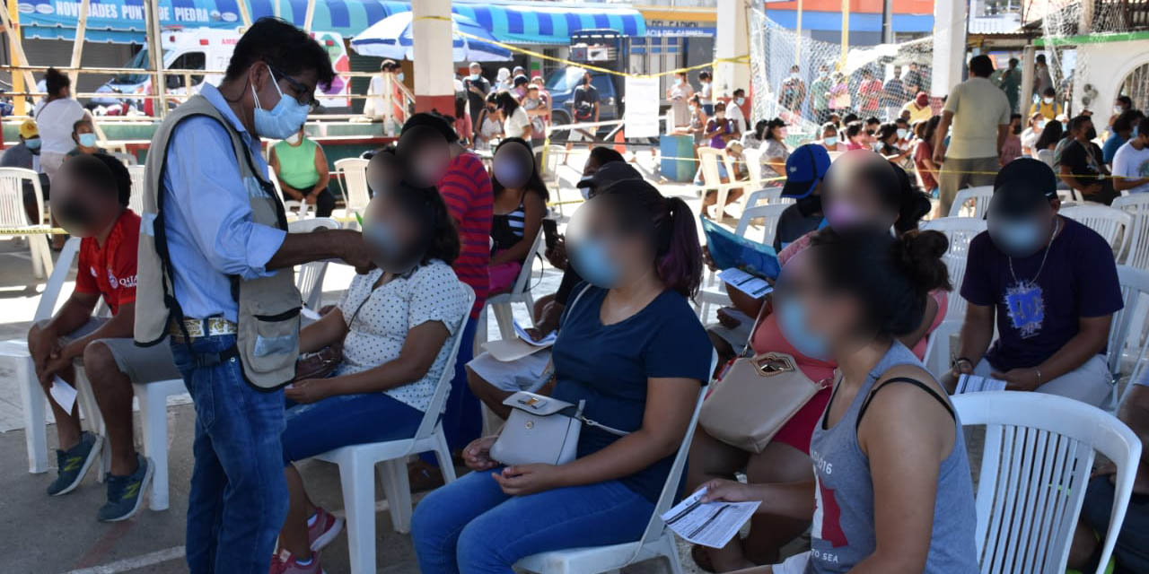 Avanza vacunación en San Pedro Pochutla | El Imparcial de Oaxaca