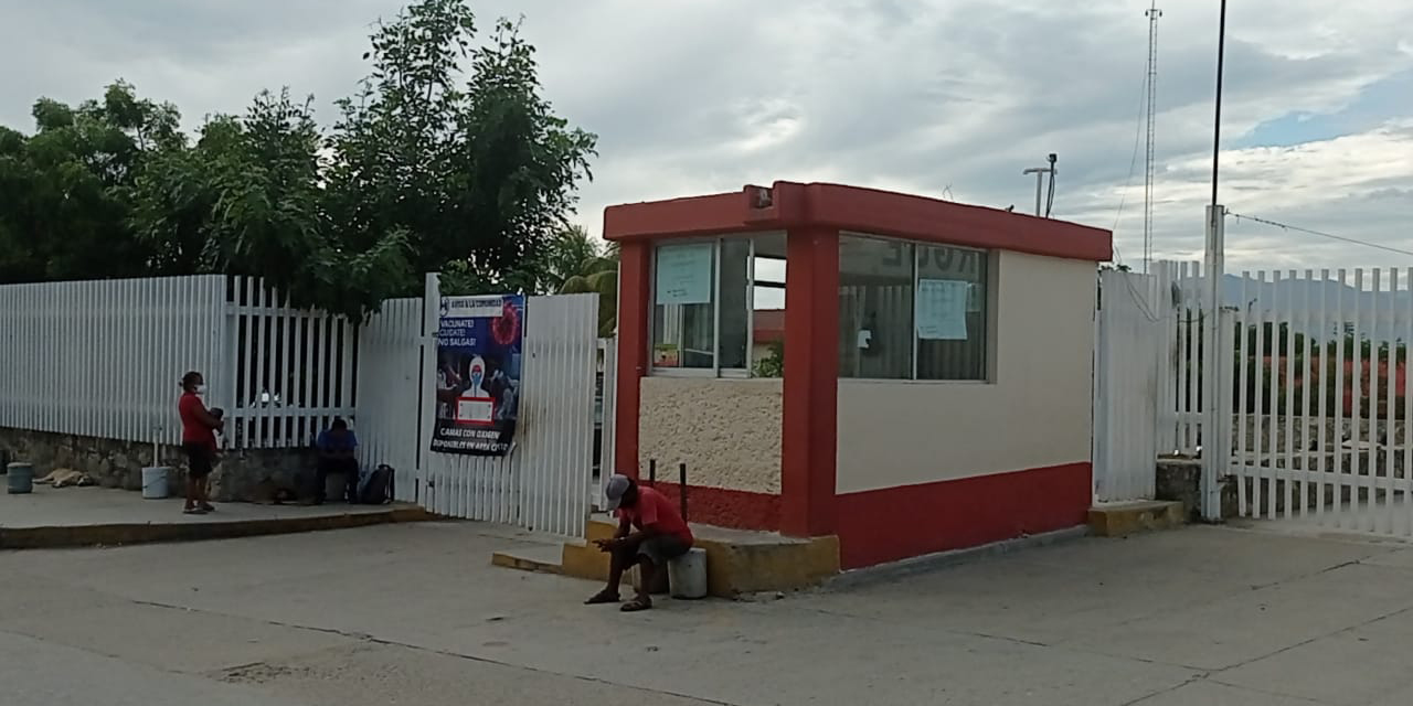 Desesperación en Pochutla; Covid-19 satura el hospital | El Imparcial de Oaxaca