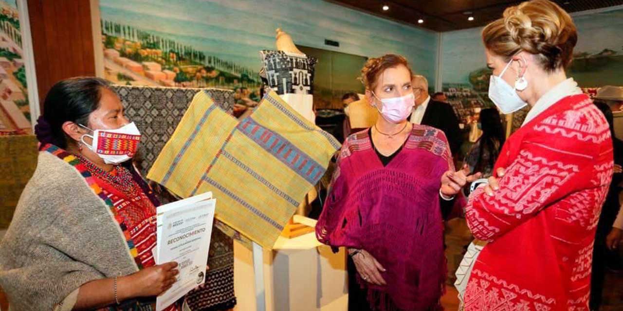 Recibe Oaxaca Galardón Nacional de Textiles | El Imparcial de Oaxaca Recibe Oaxaca Galardón Nacional de Textiles | El Imparcial de Oaxaca