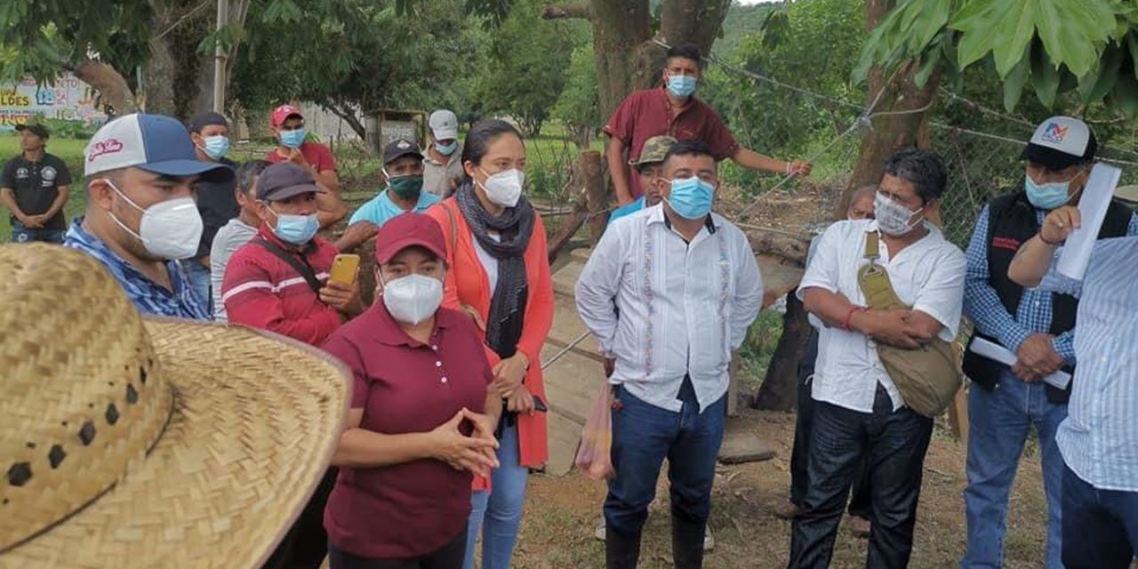 Autoridades protestan por condiciones de carreteras de municipios mixtecos | El Imparcial de Oaxaca