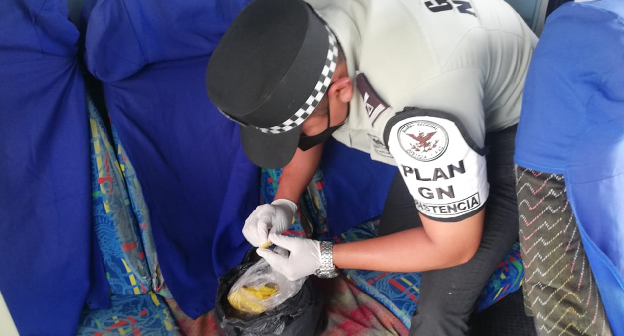 Aseguran drogas en un autobús de transporte público en Tehuantepec | El Imparcial de Oaxaca