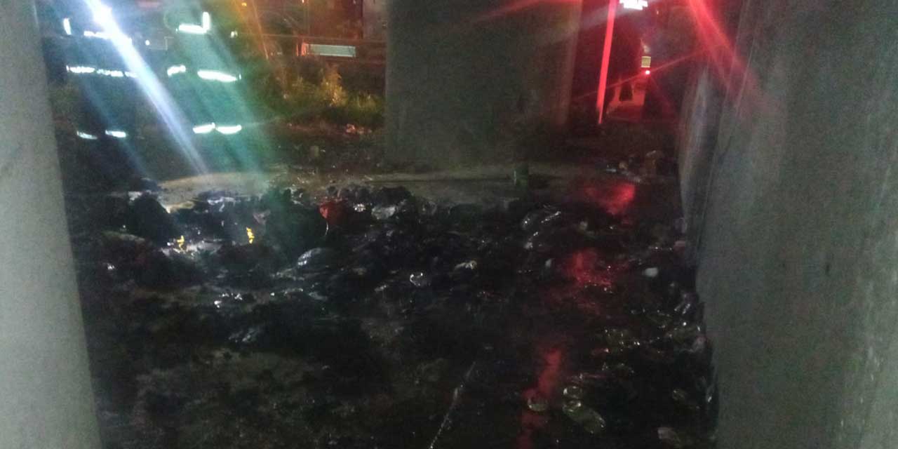 Reportan incendio en puente de Cinco Señores | El Imparcial de Oaxaca Reportan incendio en puente de Cinco Señores | El Imparcial de Oaxaca