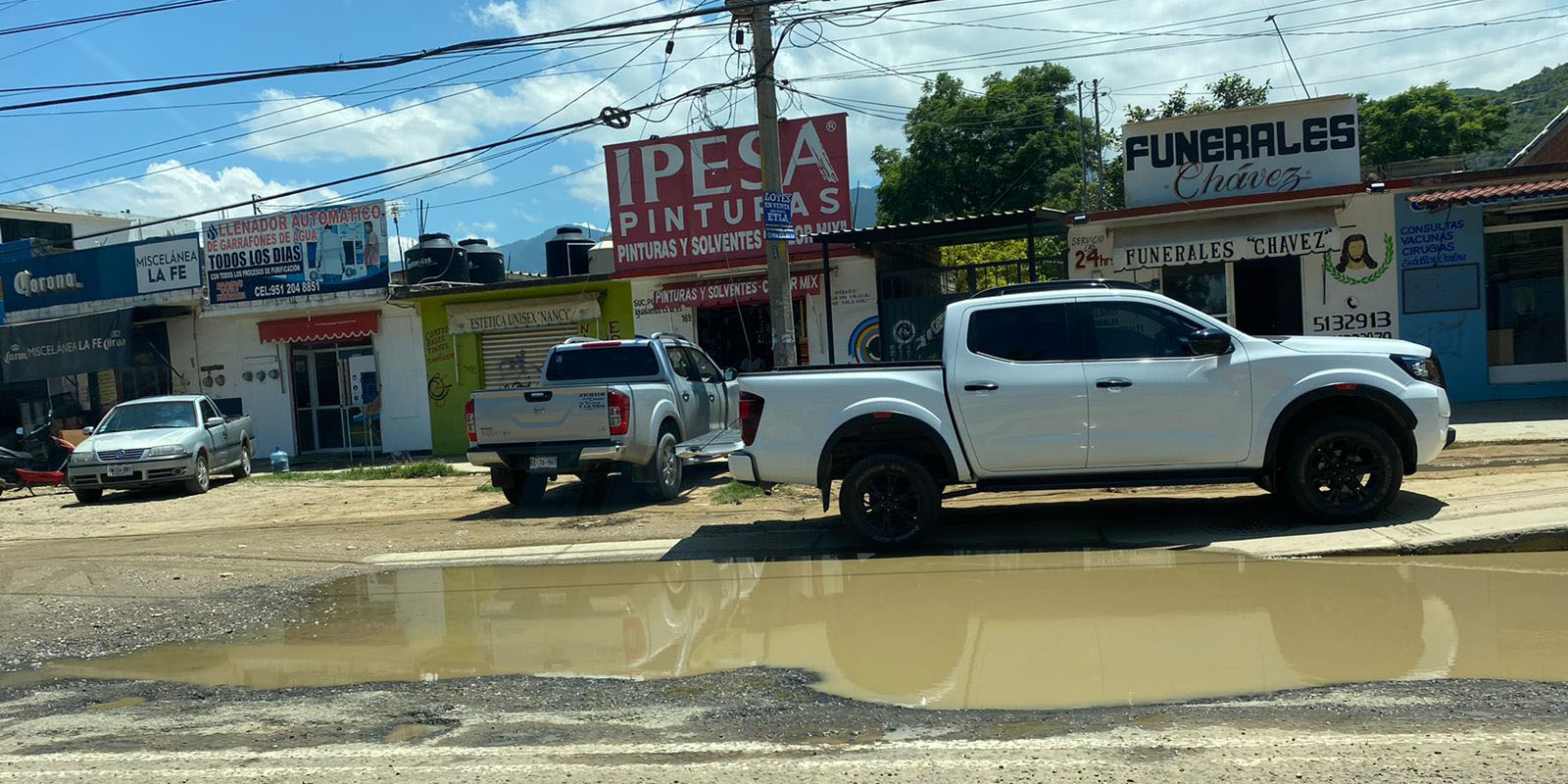 Sin solución grandes baches en carretera federal 190 | El Imparcial de Oaxaca