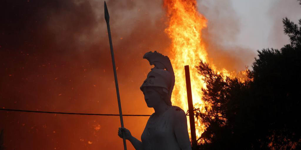 Grecia en llamas, el fuego continúa arrasando al país; hay decenas de evacuados | El Imparcial de Oaxaca