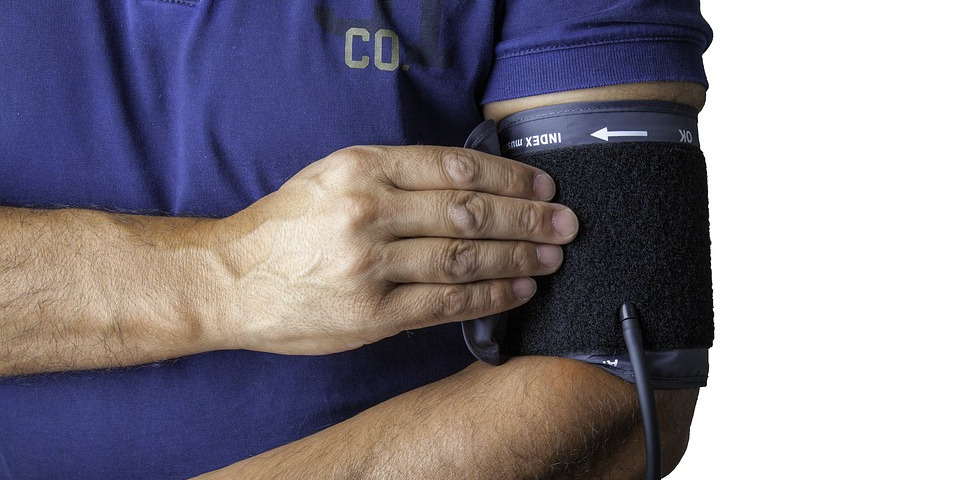 La hipertensión arterial en adultos  en México, un problema de salud pública