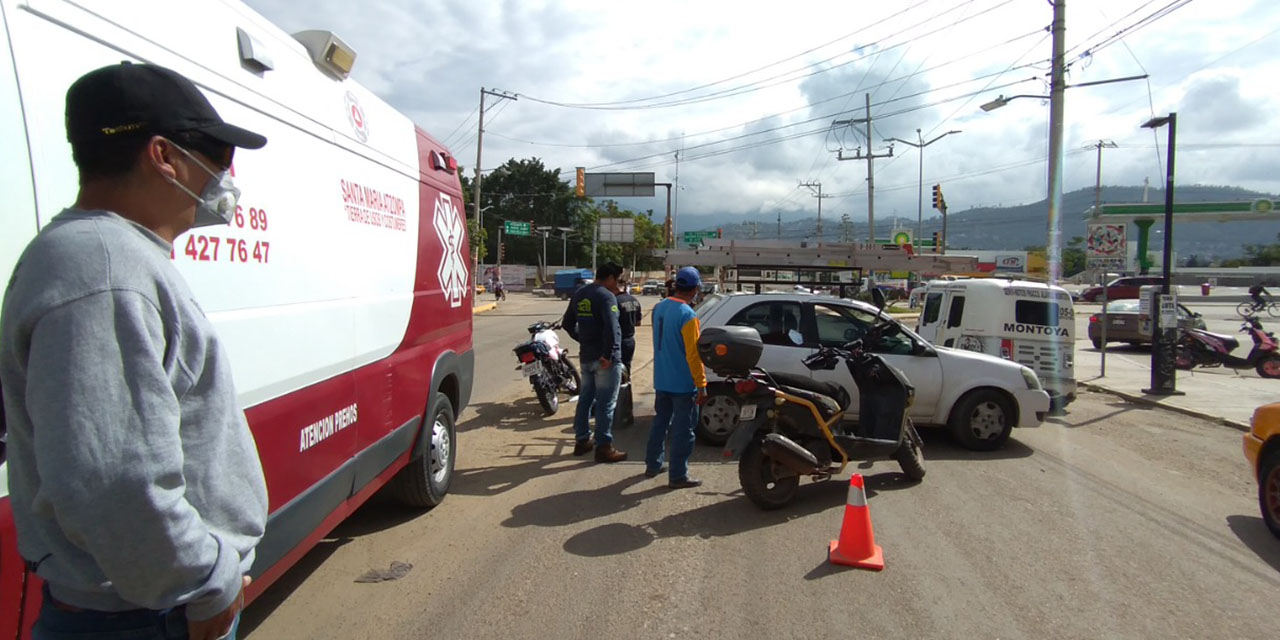 Le cortan el paso a motociclista en Plaza Bella | El Imparcial de Oaxaca