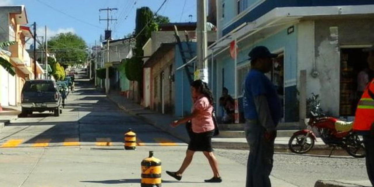 Choca taxi con auto particular en Huajuapan | El Imparcial de Oaxaca
