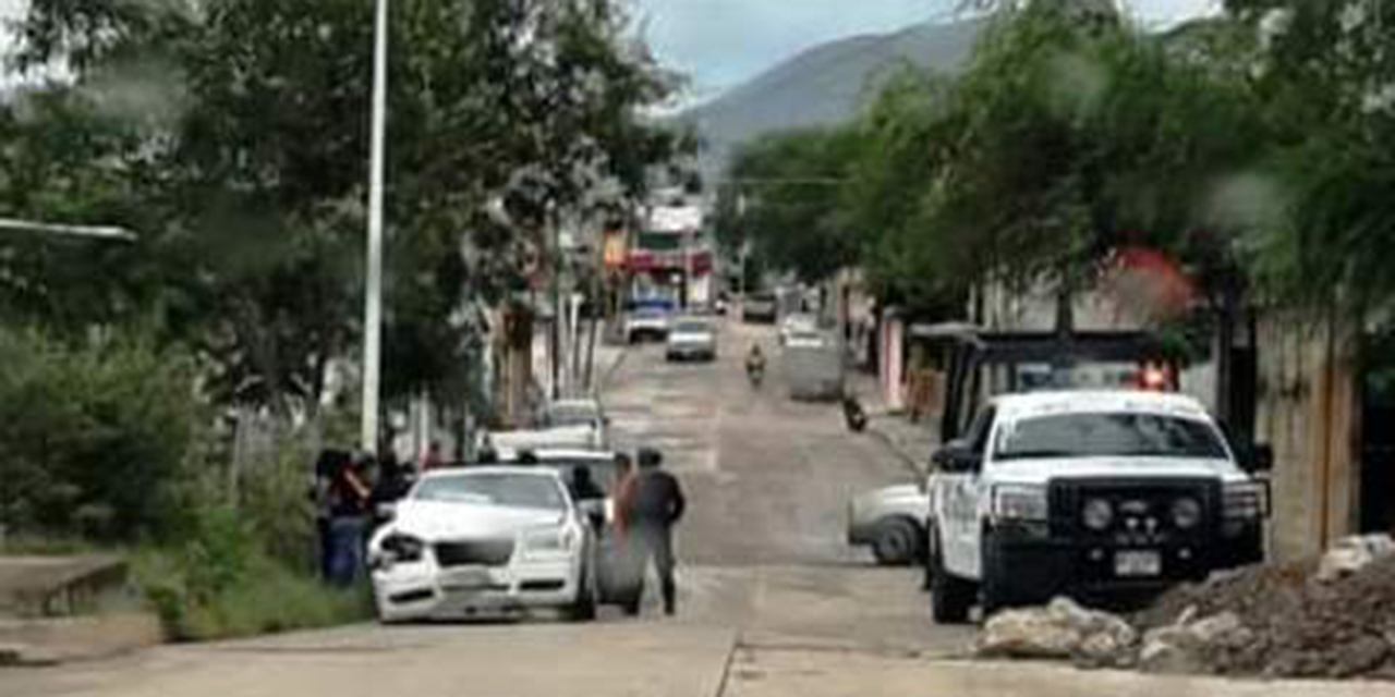Colisionan autos particulares en Huajuapan | El Imparcial de Oaxaca