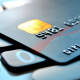 Mexicanos gastan más con tarjetas de crédito y débito; revela estudio