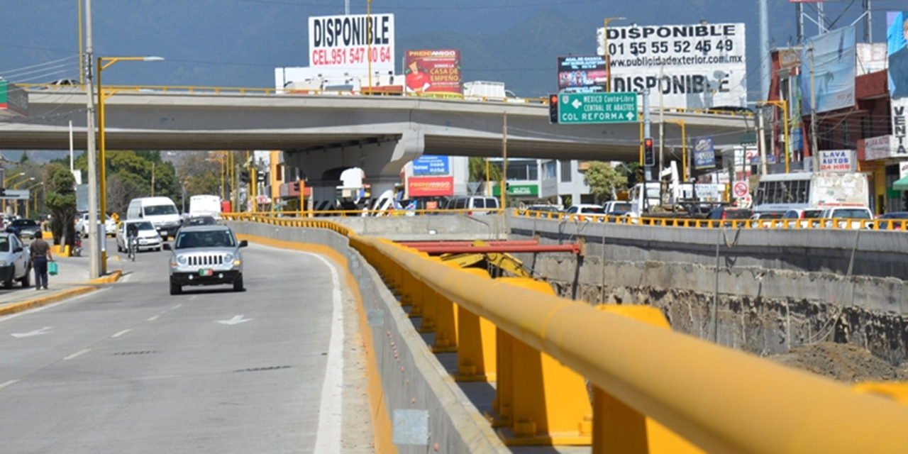 Denuncian riesgo de colapso en el puente de Cinco Señores | El Imparcial de Oaxaca Denuncian riesgo de colapso en el puente de Cinco Señores | El Imparcial de Oaxaca