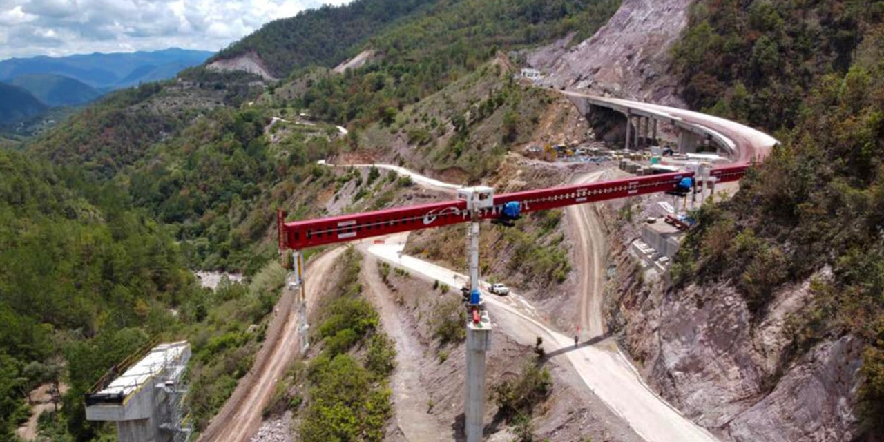 AMLO y Murat evalúan avance del Corredor Interoceánico | El Imparcial de Oaxaca