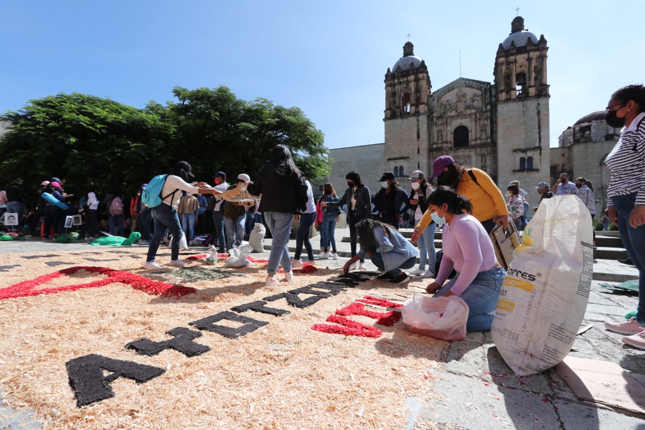 Recuerdan 7 años de la desaparición de los normalistas de Ayotzinapa, Guerrero