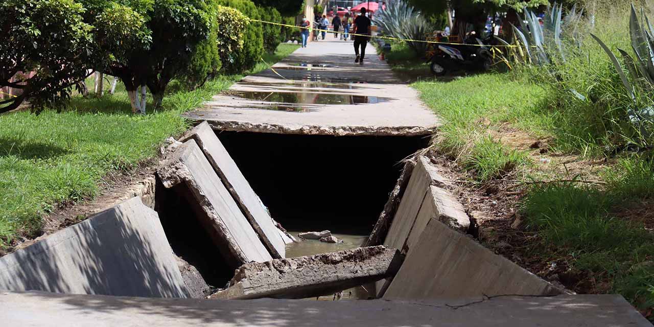 Sin atender, colapso en canal de Trinidad de las Huertas | El Imparcial de Oaxaca Sin atender, colapso en canal de Trinidad de las Huertas | El Imparcial de Oaxaca