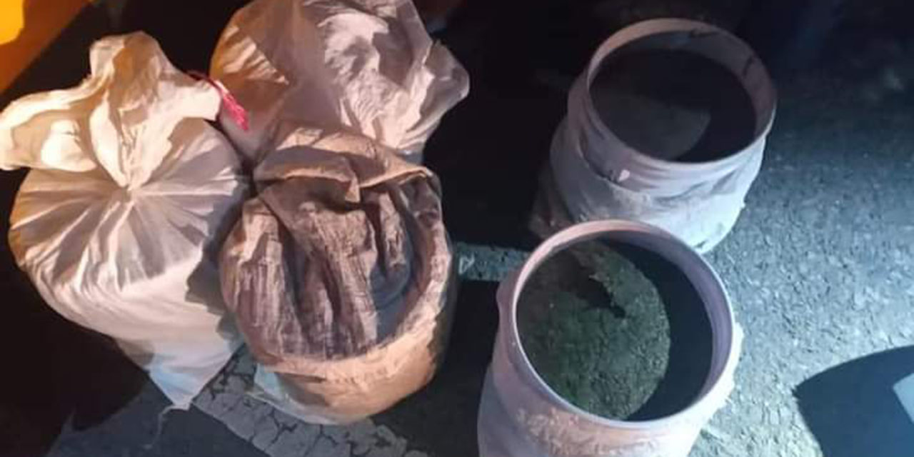 Traían 40 kilos de mariguana en taxi | El Imparcial de Oaxaca Traían 40 kilos de mariguana en taxi | El Imparcial de Oaxaca