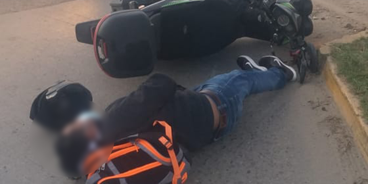 Motociclista se accidenta debido a los baches en Oaxaca | El Imparcial de Oaxaca