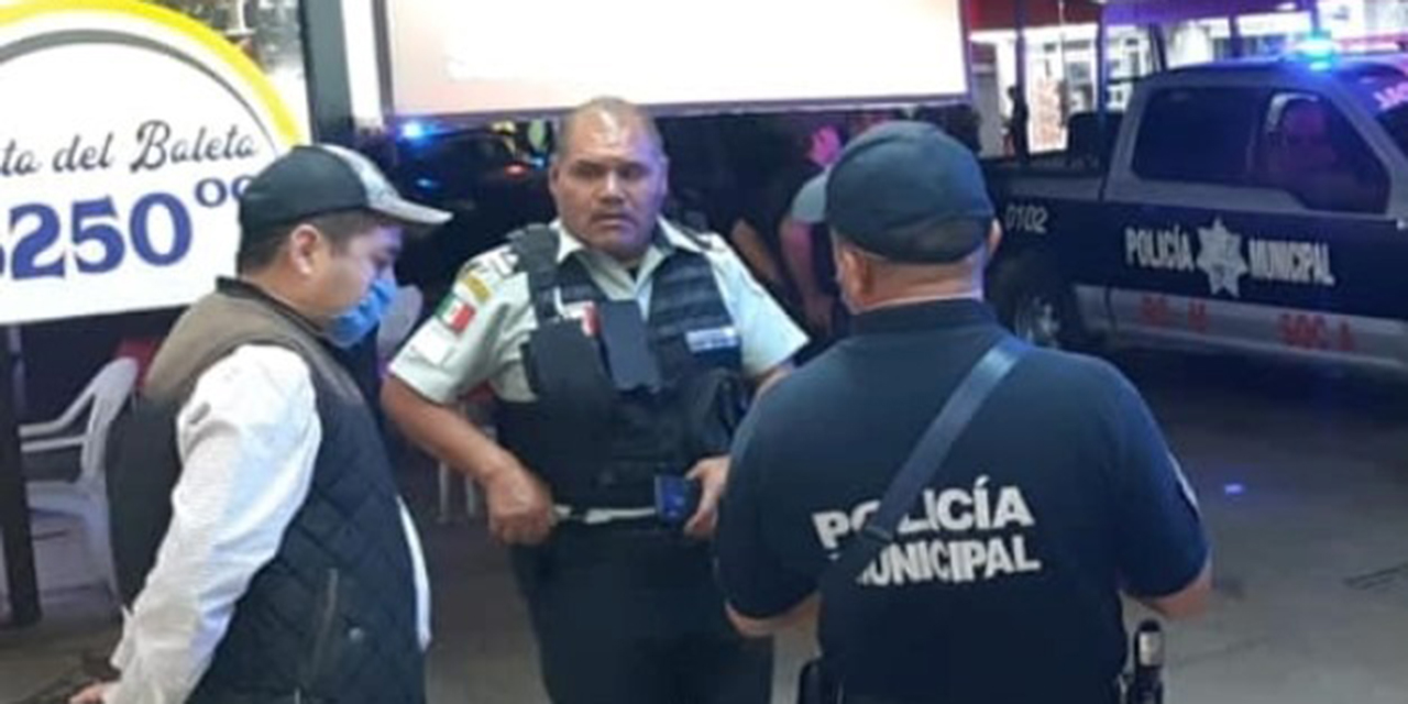 Colisionan taxi y camioneta en Huajuapan | El Imparcial de Oaxaca Colisionan taxi y camioneta en Huajuapan | El Imparcial de Oaxaca