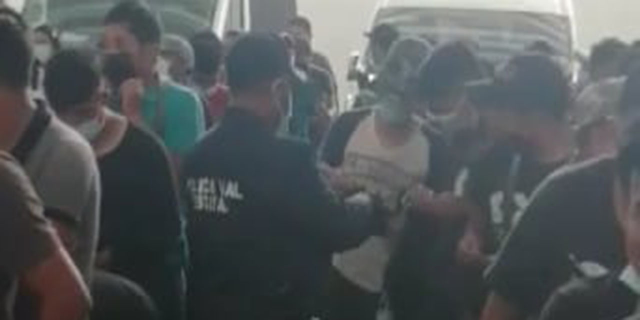 Policía asegura a más de 200 migrantes | El Imparcial de Oaxaca