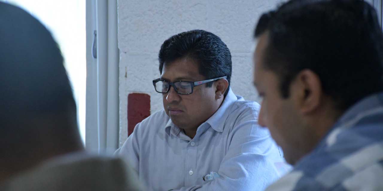 Fredy Delfín defiende legalidad del nuevo órgano de transparencia | El Imparcial de Oaxaca
