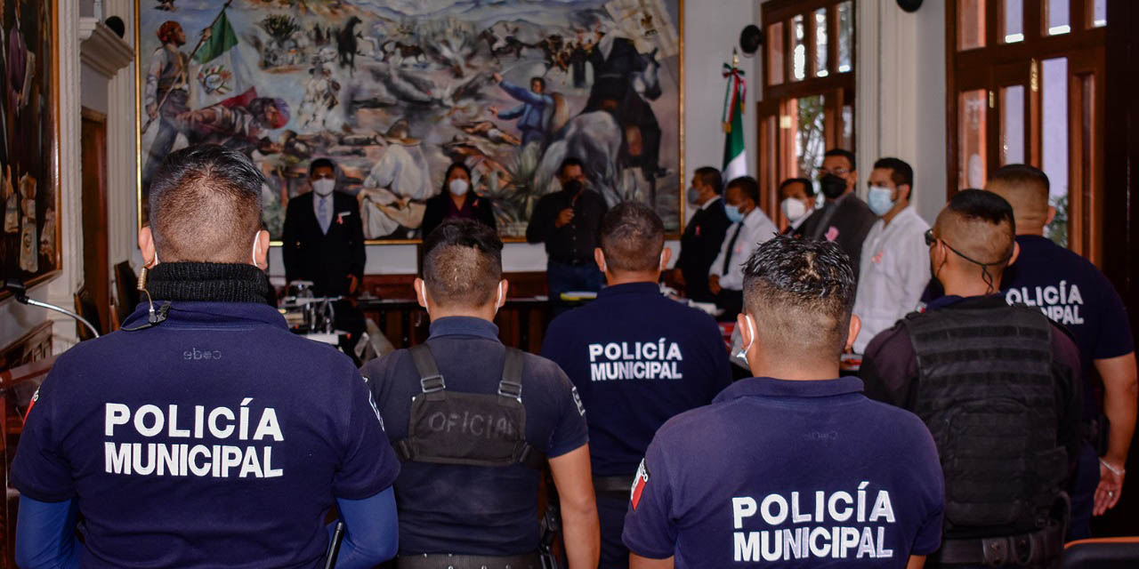 Tras exitoso operativo en ataque a concejales de Peras, reconocen profesionalismo de Policía Municipal de Huajuapan | El Imparcial de Oaxaca