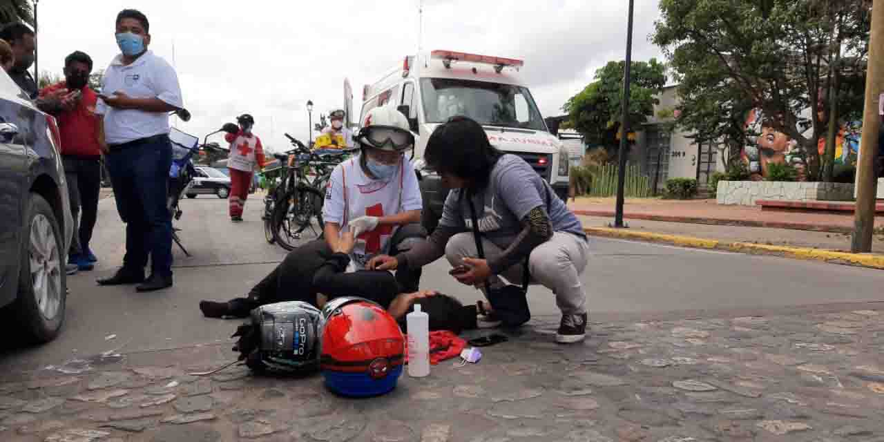 Atropellada por un motociclista en Calzada de la República | El Imparcial de Oaxaca