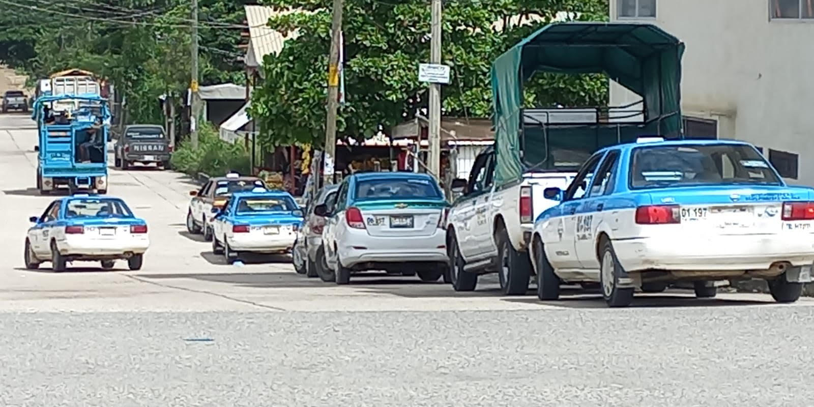 Quejas por incremento del precio del taxi en Pinotepa | El Imparcial de Oaxaca