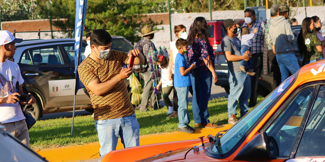 Afición de la Carrera Panamericana externa invitación a seguirse cuidando | El Imparcial de Oaxaca