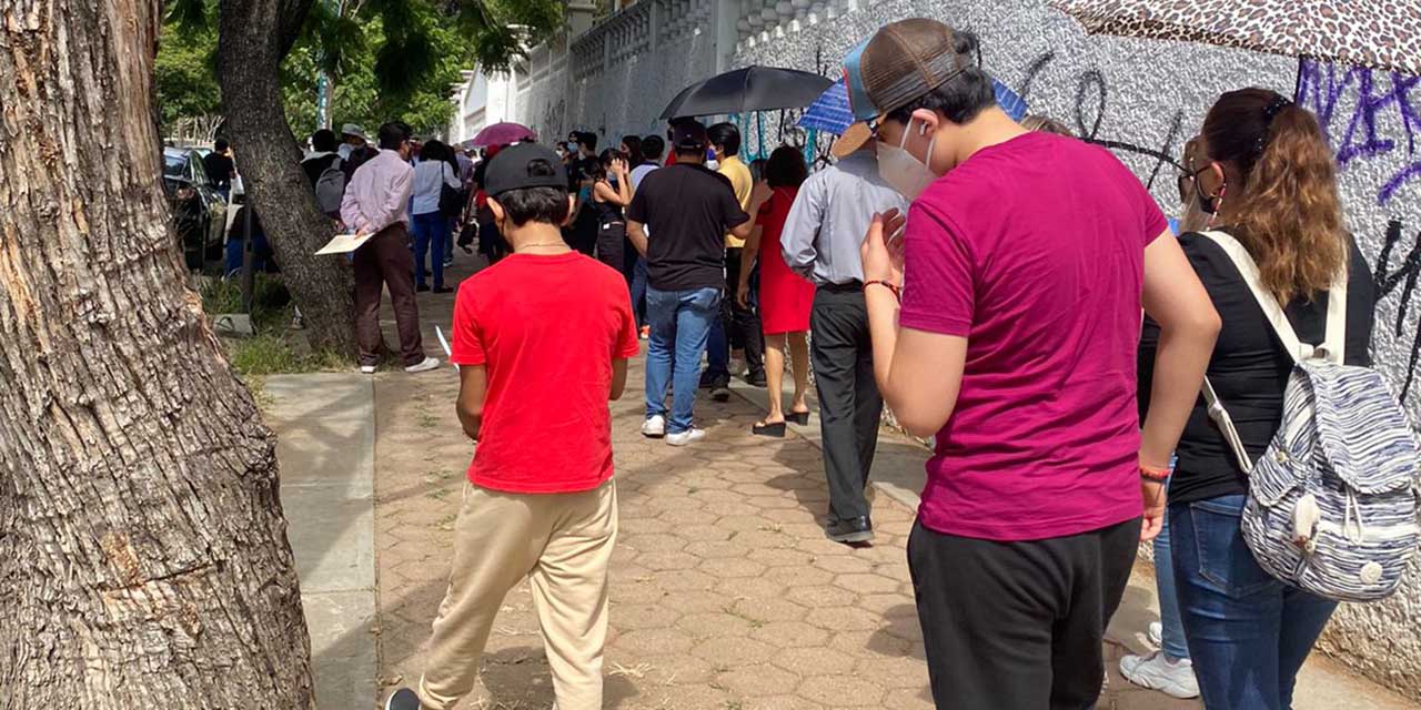 Vacunan a otro bloque de menores amparados | El Imparcial de Oaxaca