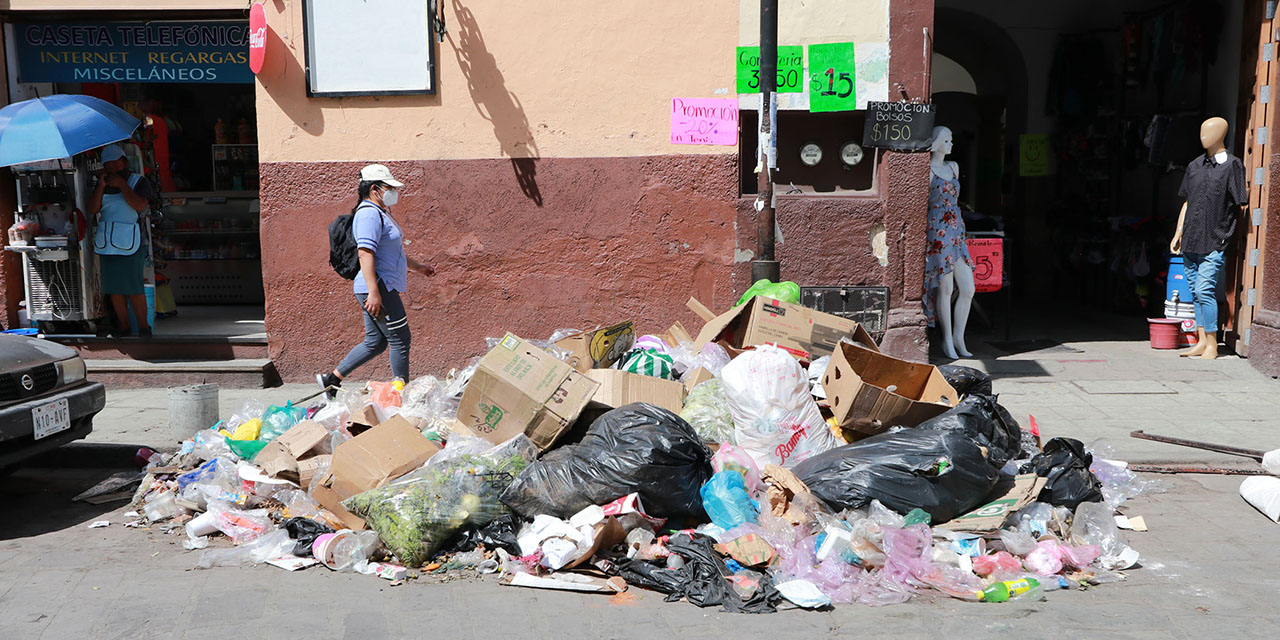 Habitantes de la capital oaxaqueña reinciden en abandono de basura | El Imparcial de Oaxaca Habitantes de la capital oaxaqueña reinciden en abandono de basura | El Imparcial de Oaxaca