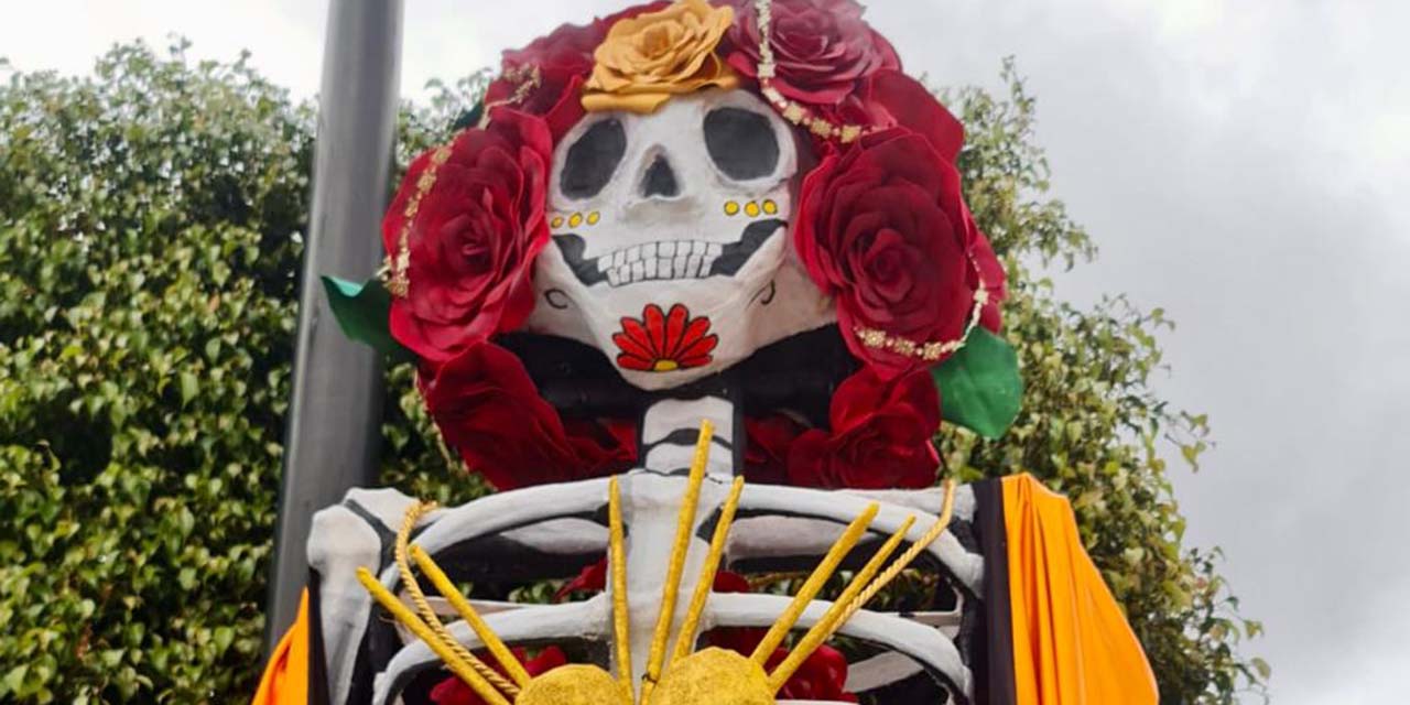 Exhibición de catrinas y cráneo en Mitla | El Imparcial de Oaxaca