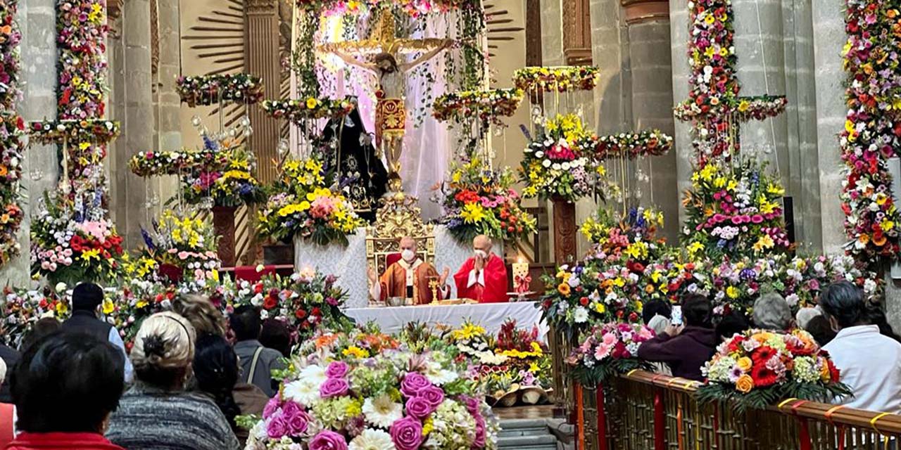 Celebra feligresía católica al Señor del Rayo | El Imparcial de Oaxaca