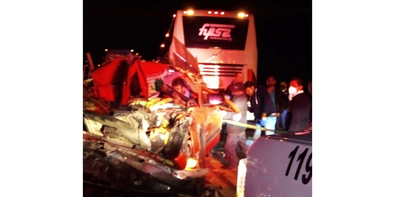 Aparatoso accidente en la súper carretera Oaxaca-Cuacnopalan | El Imparcial de Oaxaca