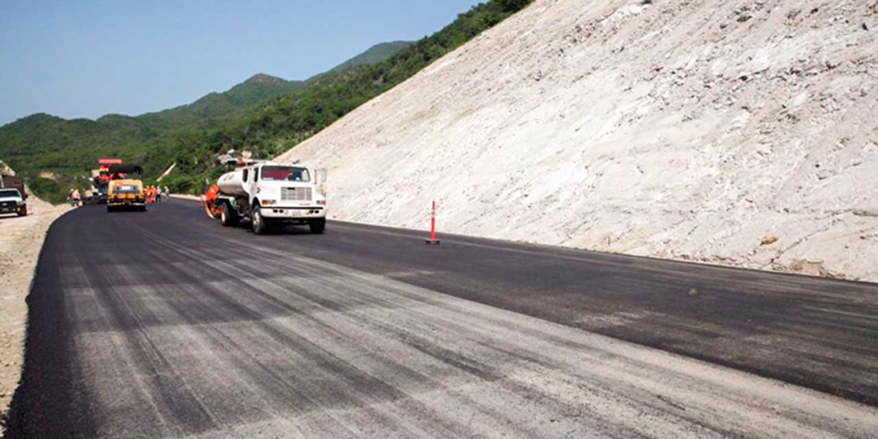 Carreteras al Istmo y Costa de Oaxaca presentan avances superiores al 60% | El Imparcial de Oaxaca Carreteras al Istmo y Costa de Oaxaca presentan avances superiores al 60% | El Imparcial de Oaxaca